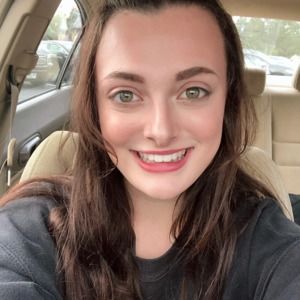 Meet your Posher, Stefanie